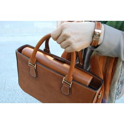 การดูแลรักษา กระเป๋าหนังแท้ เครื่องหนัง